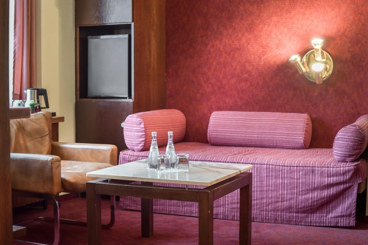 Kontaktlos Hotel Am Kappelberg Kontaktlos 펠바흐 외부 사진